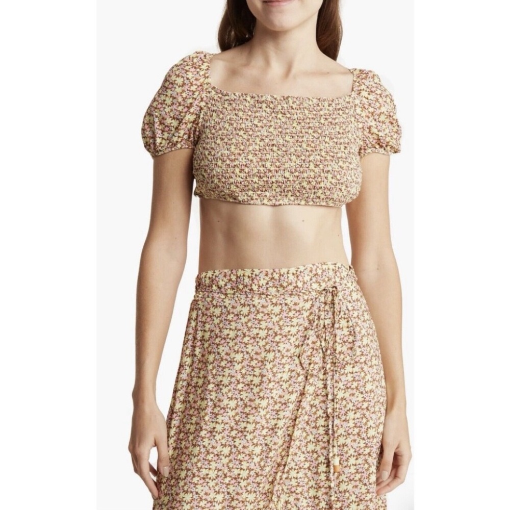 New! Maaji Smocked Riley Crop Top Sz Medium